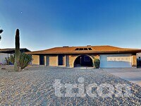 Building Photo - 3921 W Rue De Lamour Ave