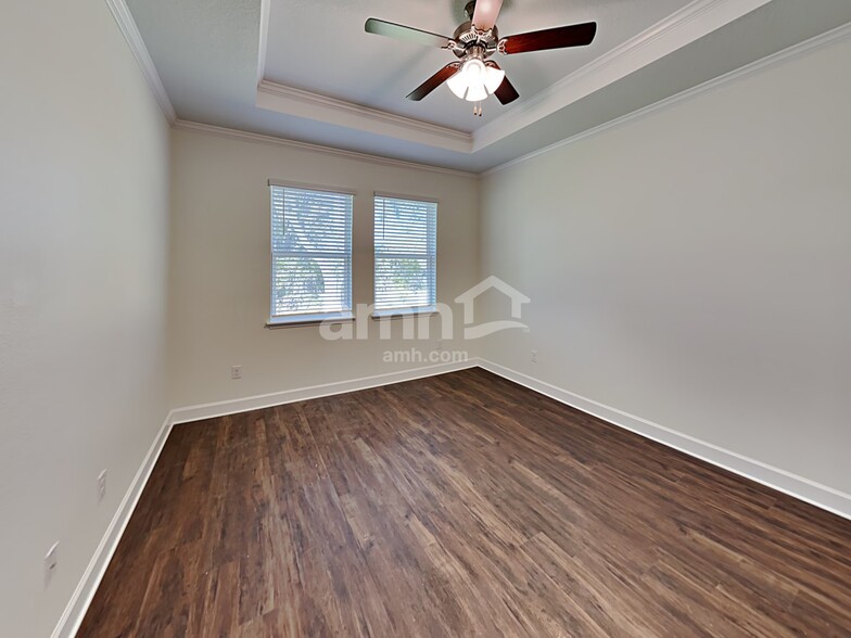 Building Photo - 33841 Night Lily Dr