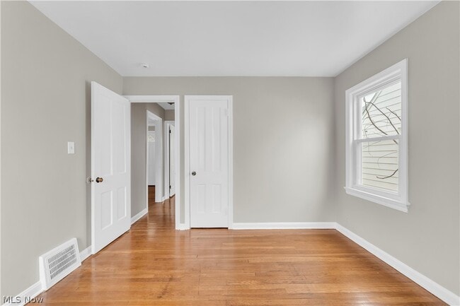 Building Photo - 21303 Kenyon Dr