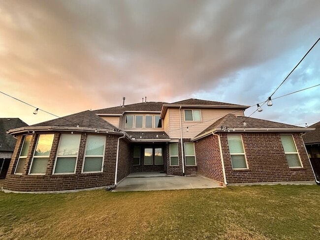 Building Photo - 3003 Charles Dr