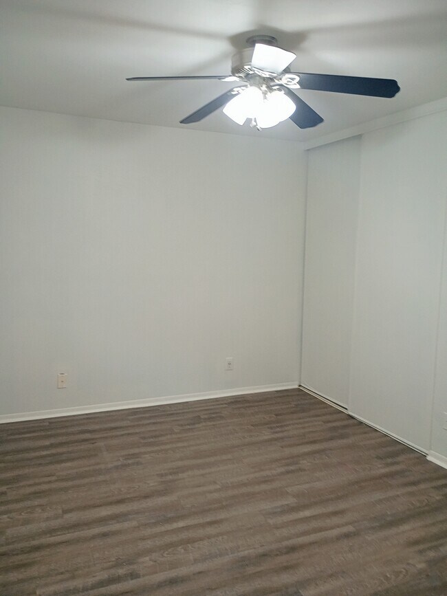 Building Photo - 9742 Hidden Rock