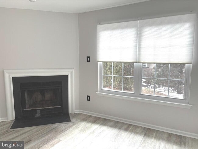 Building Photo - 1505 Potters Pl