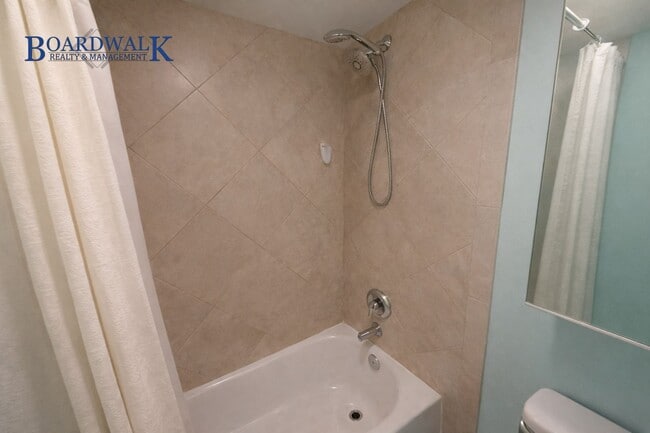 Building Photo - 873 W 2400 N St