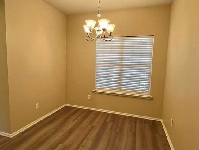 Building Photo - Wonderful 3 Bed 2 Bath Home in Moore