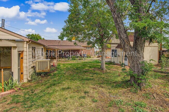Building Photo - 1406 E 108th Pl