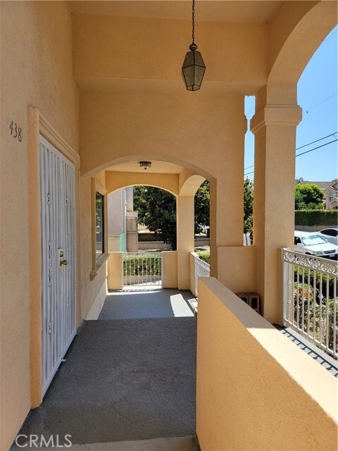 Building Photo - 438 S Sefton Ave