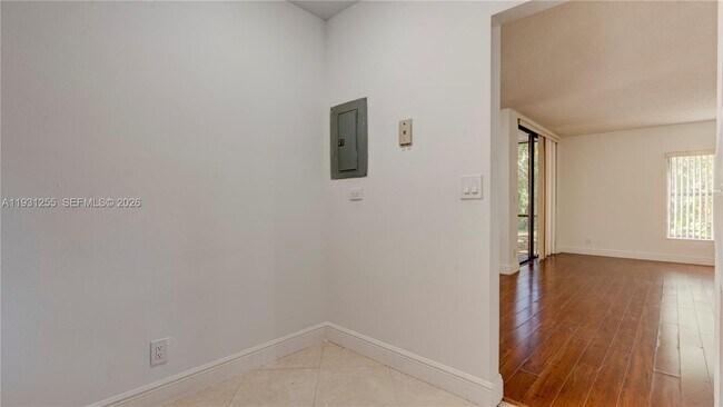 Building Photo - 3846 Coral Tree Cir