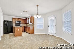 Building Photo - 402 Point Valley
