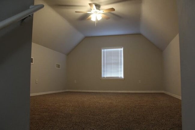 Building Photo - 4965 NW 8th Ave