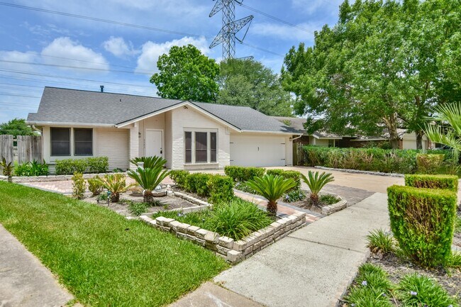 Building Photo - 9503 Bent Spur Ln