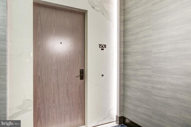 Building Photo - 1781 N Pierce St