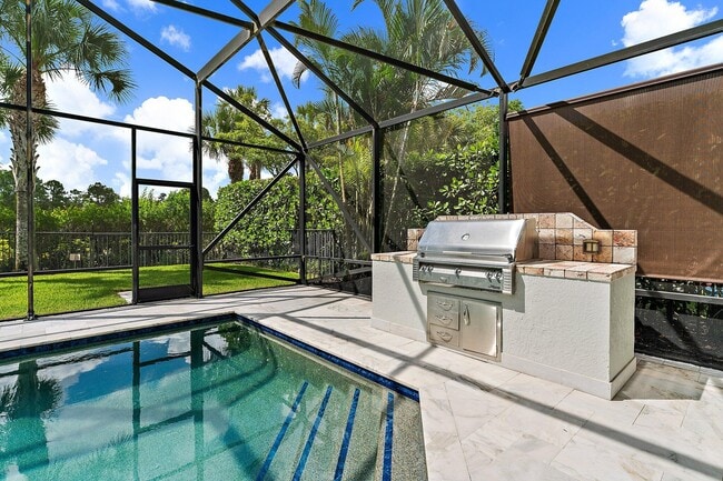 Building Photo - 236 Carina Dr