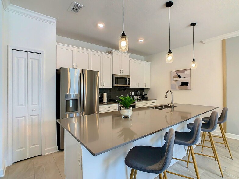 Building Photo - 2573 Reading Trail