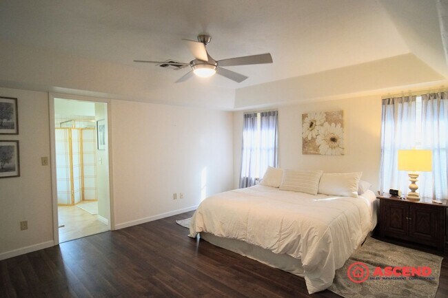 Building Photo - FULLY FURNISHED, Beautiful Home Located In Rosedale Area!