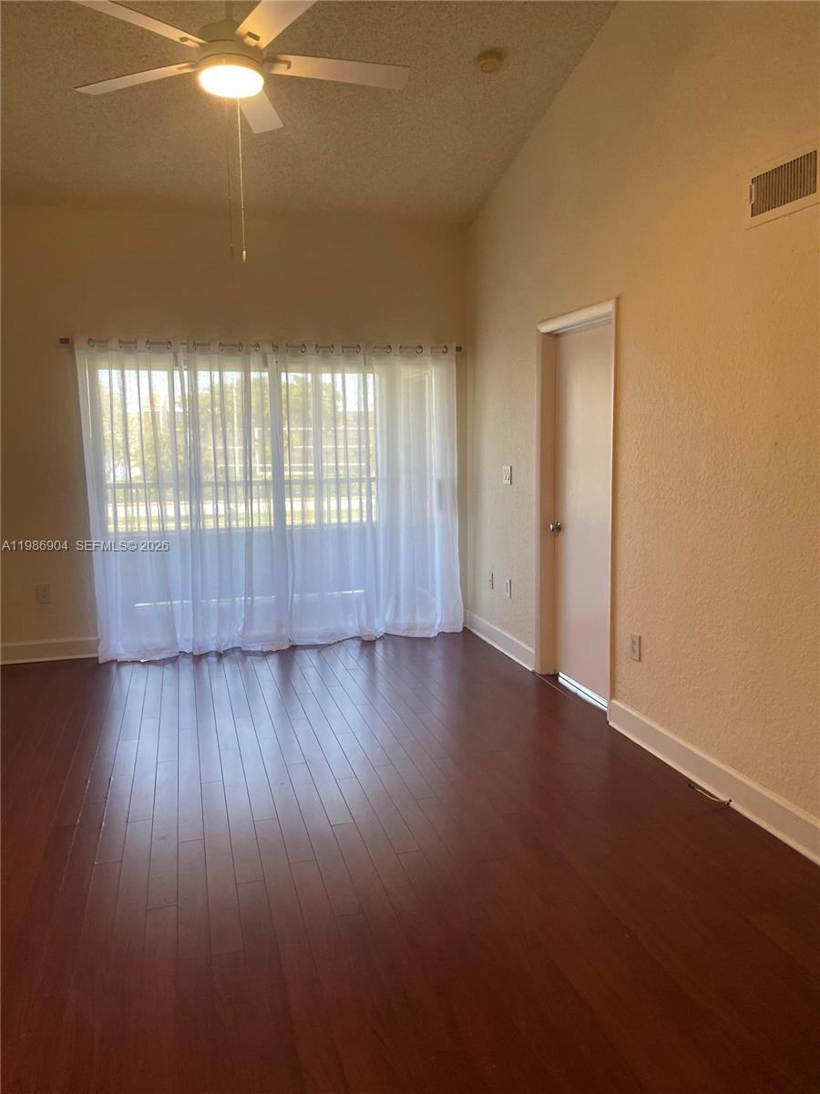 Building Photo - 2851 N Oakland Forest Dr