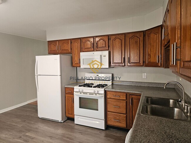 Building Photo - Charming 3-Bedroom Ranch with Detached Gar...