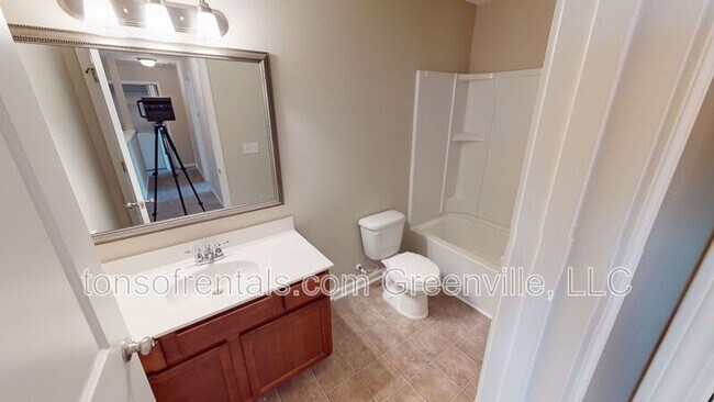 Building Photo - 313 Rivers Edge Cir