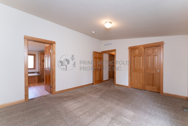Building Photo - 14051 145th Ave SE