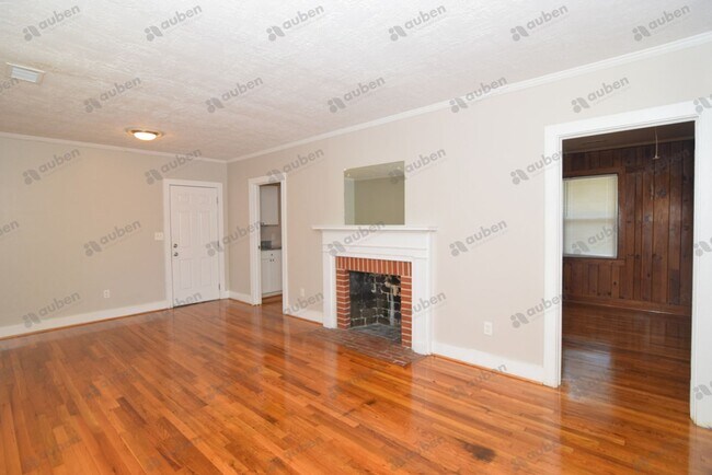 Building Photo - $1,200 - 2 bed/1 bath home for lease!, TOT...