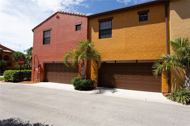 Building Photo - 9037 Alturas St