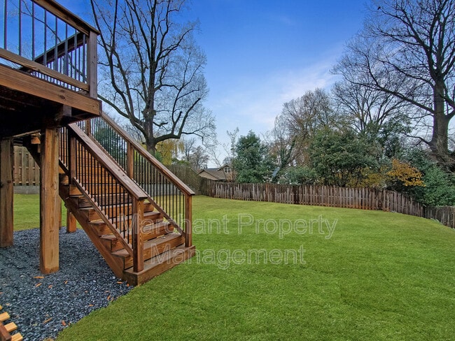 Building Photo - 114 Central Ave