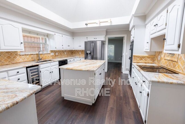 Building Photo - 16121 Shadybank Dr