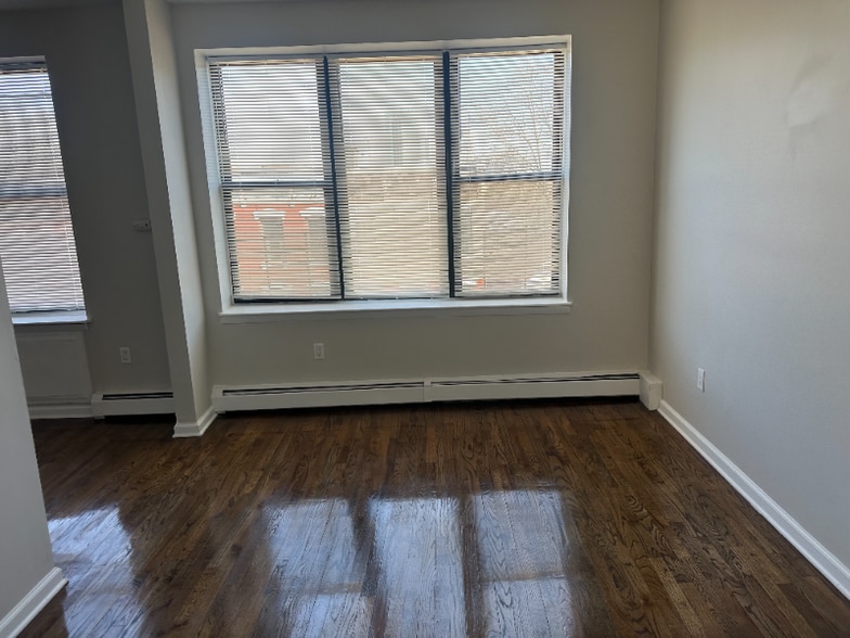 Building Photo - 67 Brinkerhoff St