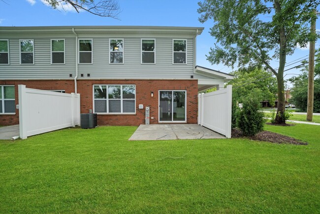 Building Photo - 17880 Argos Ct