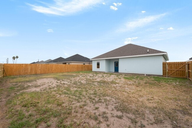 Primary Photo - 204 Faith Dr