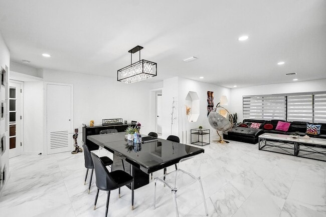 Building Photo - 3681 N 54th Ave