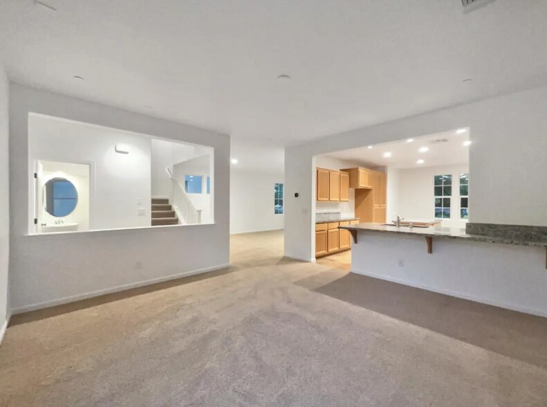 Building Photo - 1817 Terracina Dr