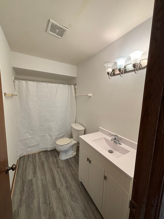 Building Photo - 503-505 N Moreland