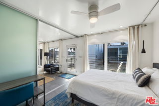 Building Photo - 11 24th Ave