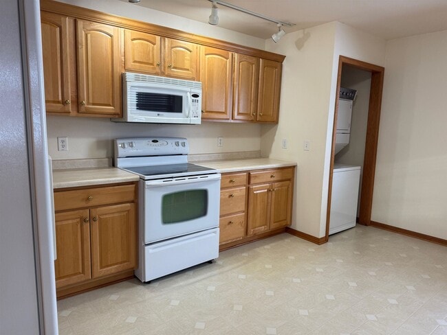 Building Photo - W9206 Ripley Rd