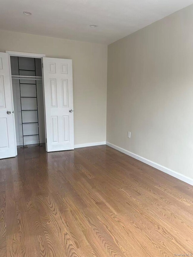 Building Photo - 83-09 57th Ave