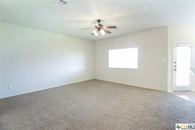 Building Photo - 1023 Sugar Brook Dr