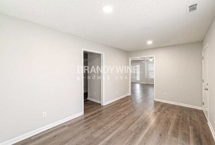 Building Photo - 2074 Boatswain Dr