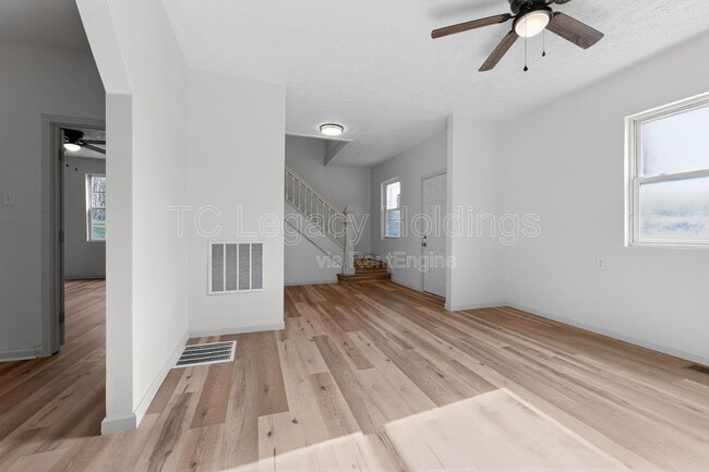 Building Photo - 45 Lincoln St