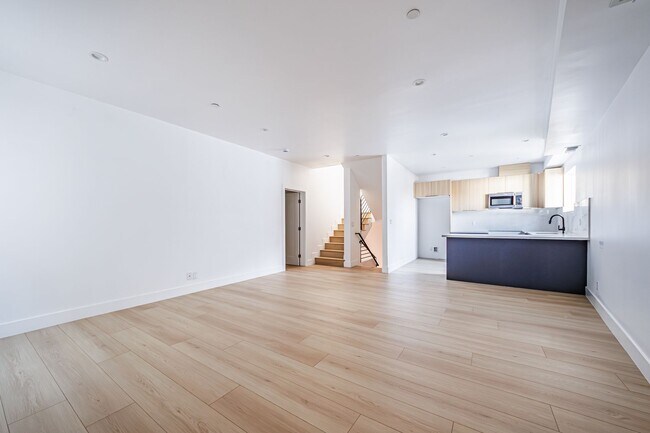 Building Photo - 13463 Beach Ave