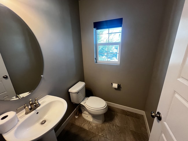 Building Photo - Spacious 3-Bedroom Home in Prime Lehi Loca...