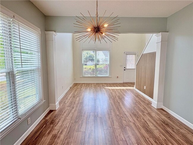 Building Photo - 1667 Woodsford Rd