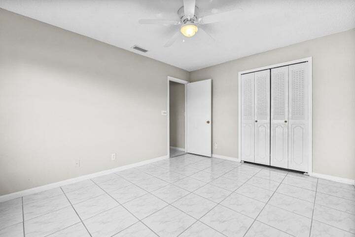 Building Photo - 4640 Rosewood Tree Ct