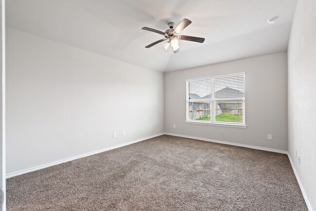 Building Photo - Natchez Home