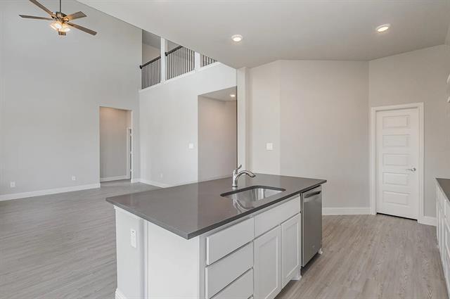 Building Photo - 180 Crystal Lk Ln