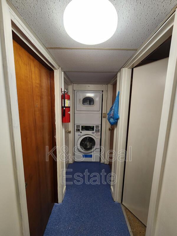 Building Photo - 1114 Schweitzer Road - 2