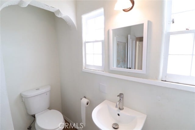 Building Photo - 3700 E 11th St