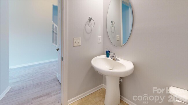 Building Photo - 10848 Tailwater St