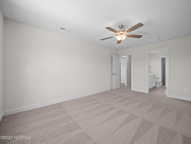 Building Photo - 203 Verrazzano Ln