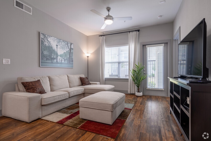 The Broadway Apartments 8965 N Broadway St Houston TX 77034