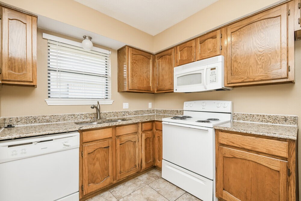 Building Photo - 224 N Bugle Dr